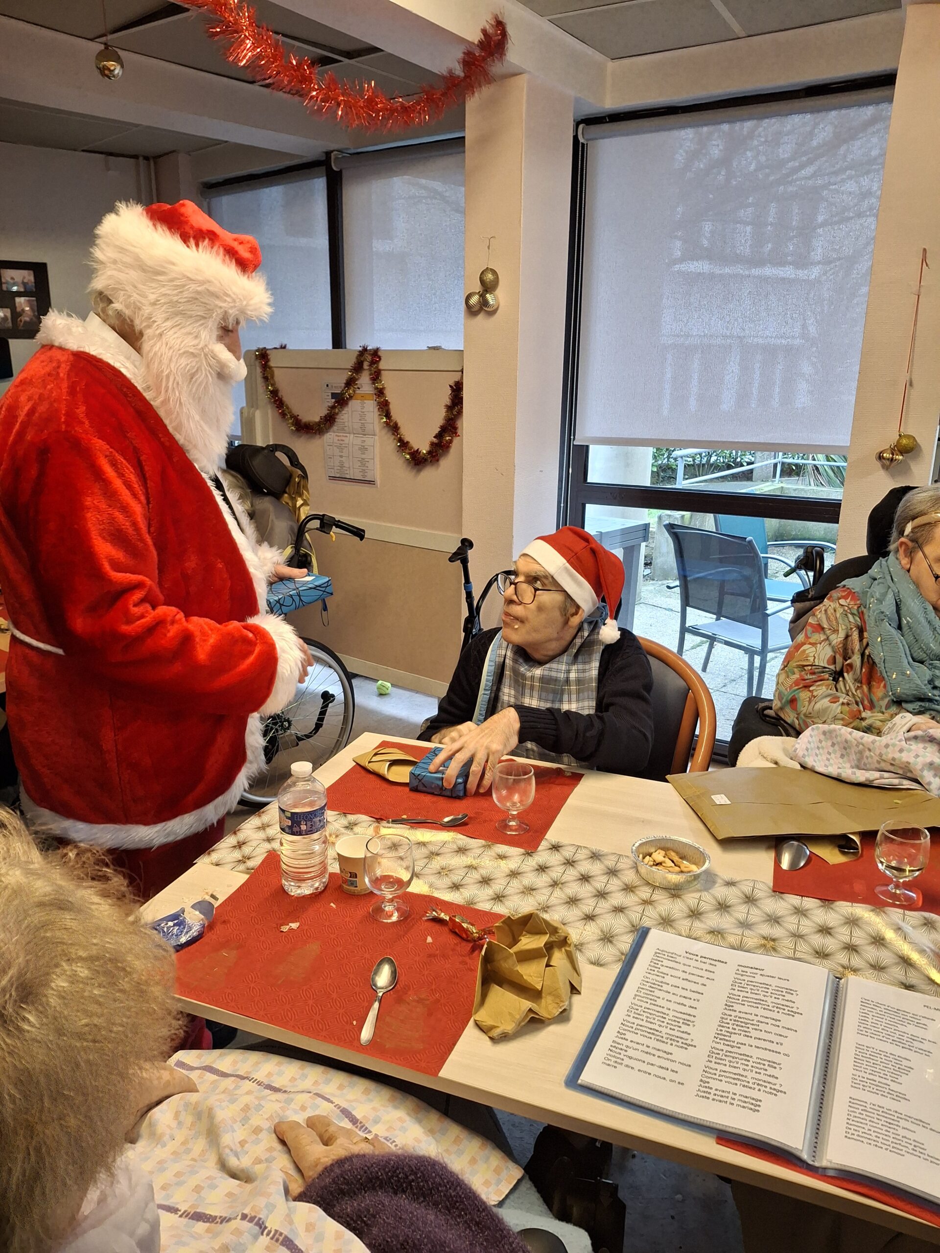 Noel 2024 à l'ehpad du haut léon