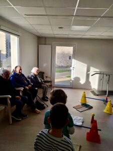 UN MOMENT A L'EHPAD HAUT LEON ROSCOFF INTERGENERATIONNEL